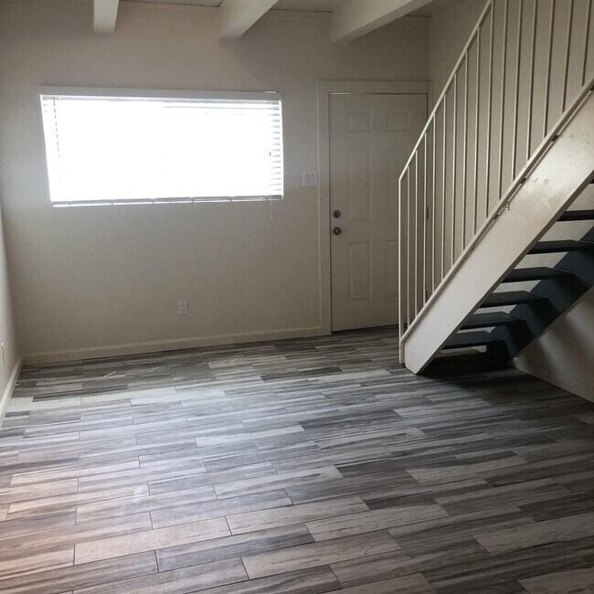 Interior Photo - 620 5th Street West Sacramento CA95605