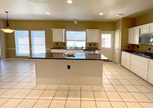 Building Photo - 16907 Ascot Meadow Dr