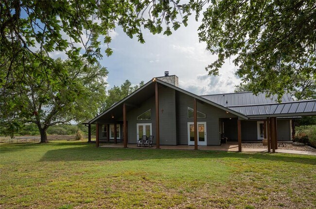 Building Photo - 294 Hidden Creek Dr