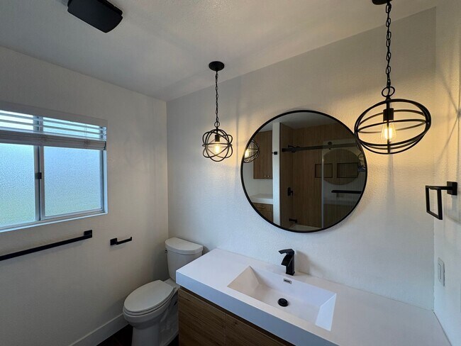 Building Photo - Spacious Vista Home with Large Lot, Designer Finishes & Guest Suite