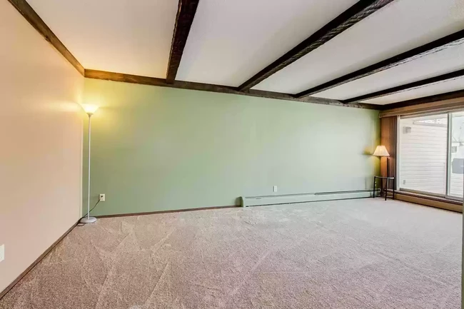 Living Room - 10750 Rockford Rd