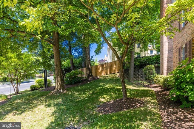 Building Photo - 2135 Derby Ridge Ln