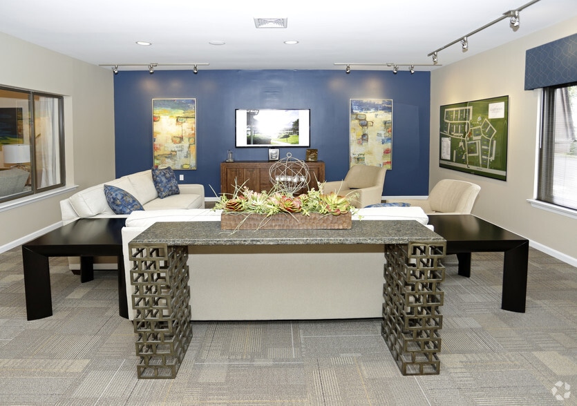 Gateways at Randolph 44 Center Grove Rd Randolph NJ 07869 Apartment