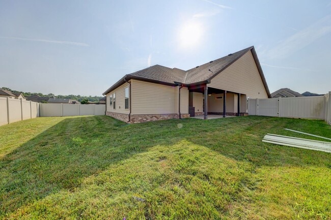 Building Photo - 1008 Meadowview Ln