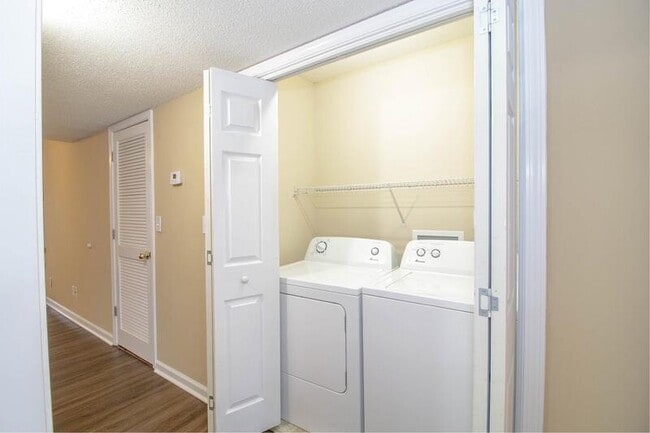 Building Photo - 2107 Ringgold Ct