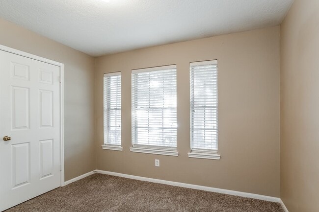 Building Photo - 21492 Palace Pines Dr