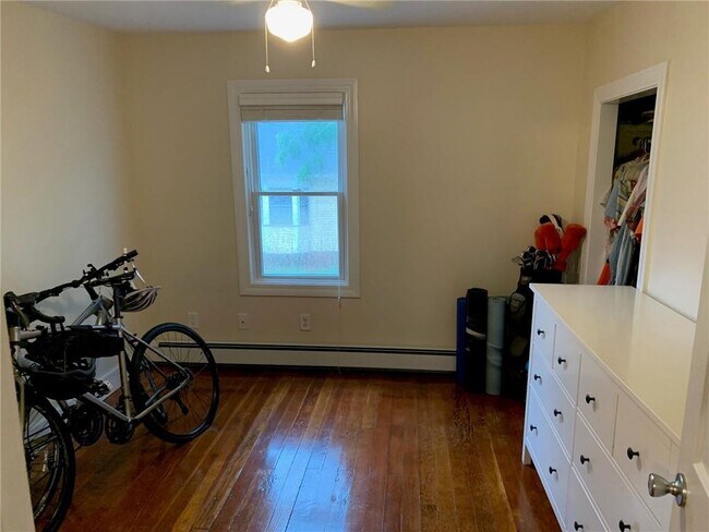 Building Photo - 34 Callender Ave