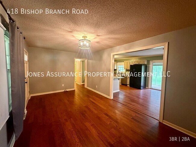 Building Photo - 418 Bishops Branch Rd