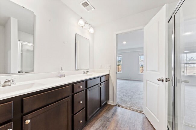 Building Photo - 9784 Transplanter Cir