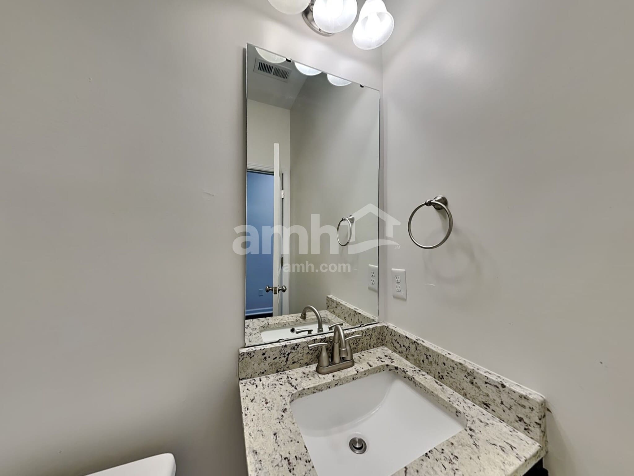 Building Photo - 125 Bur Oak Dr