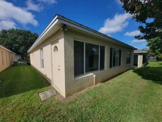 Building Photo - Ready for you to call home!