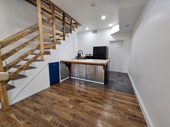 Building Photo - Be the First!  Beautifully renovated townhouse......