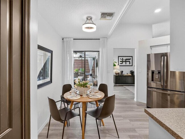 Building Photo - 357 Waterford Cir W