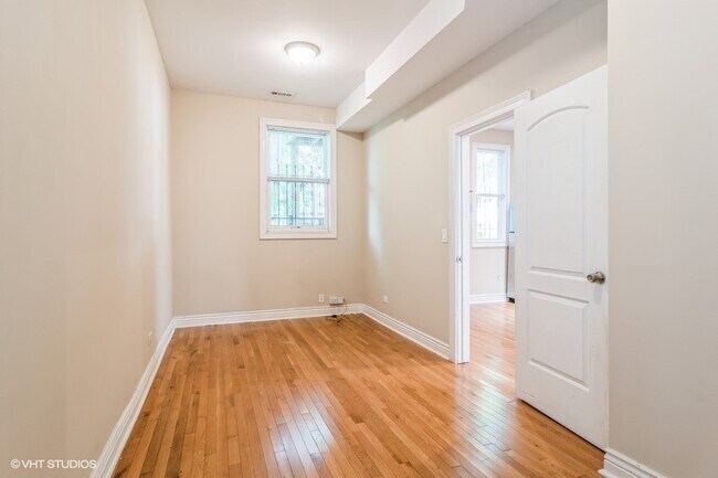 Building Photo - 1706 N Kimball Ave