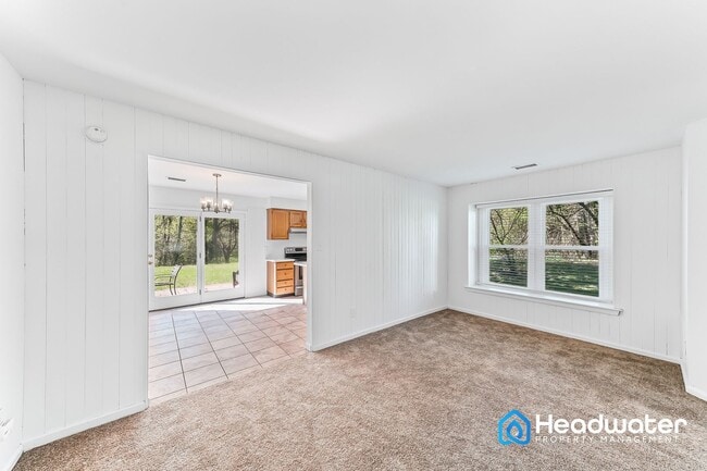 Building Photo - House for Rent in Coatesville