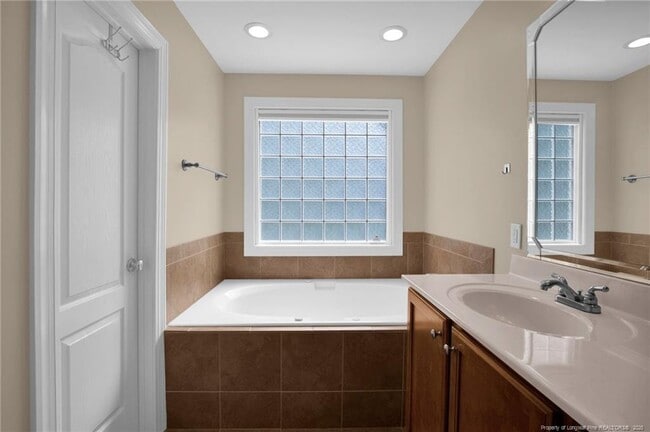 Building Photo - 50 Great Pine Ct