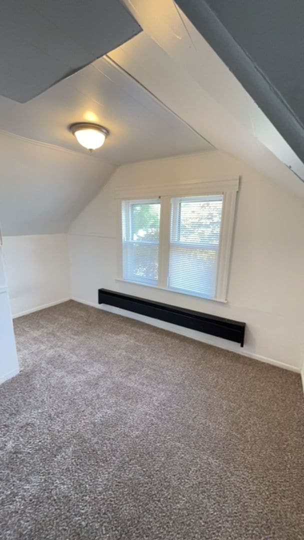 Building Photo - 600 E Main St