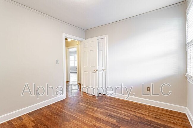 Building Photo - 123 Legrand Blvd