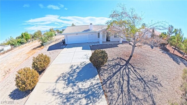 Building Photo - 2341 Yakima Ave