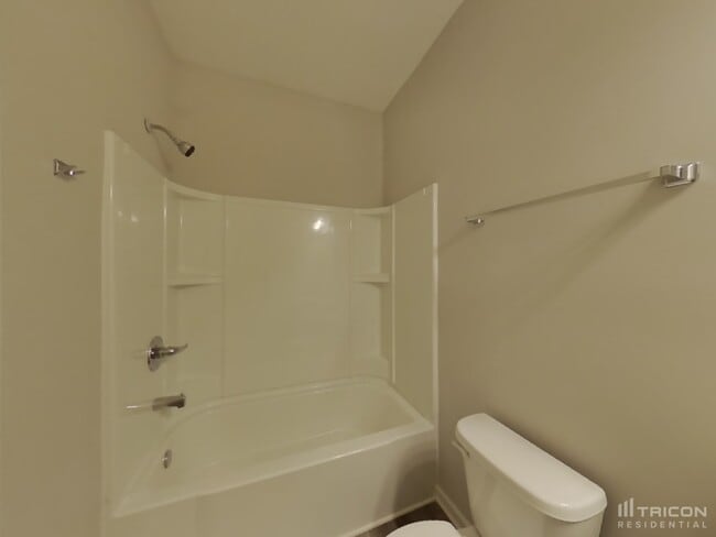 Building Photo - 252 Oaken Bucket Dr