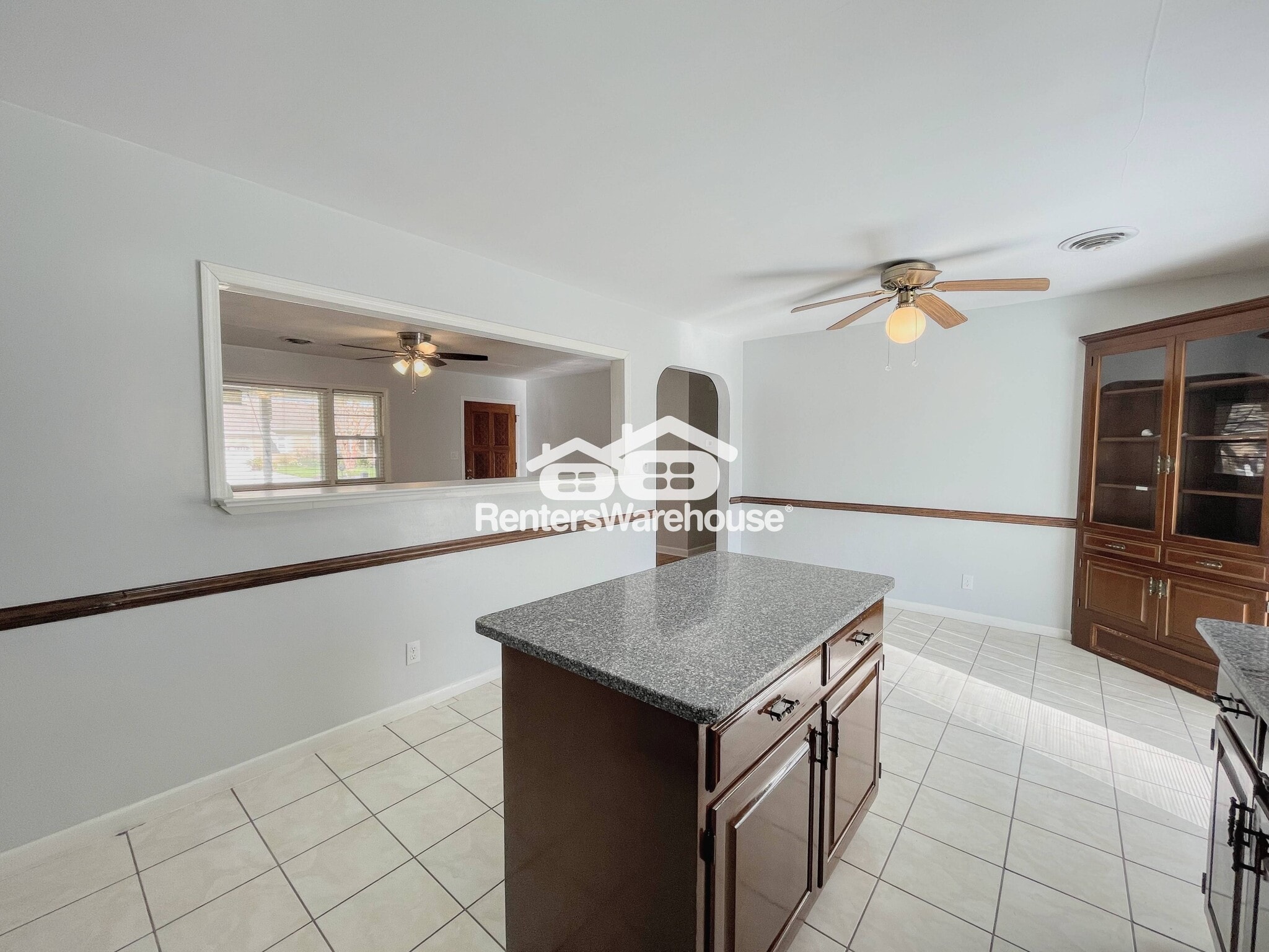 Building Photo - 712 Woodstock Rd