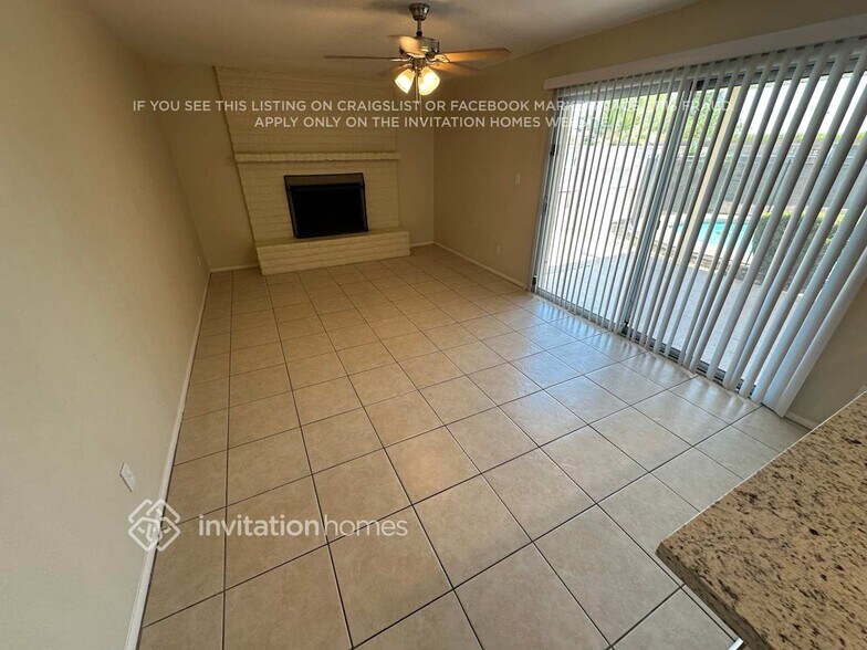 Building Photo - 1823 E Watson Dr