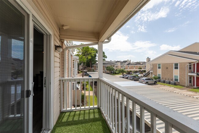 Building Photo - 2750 Holly Hall St