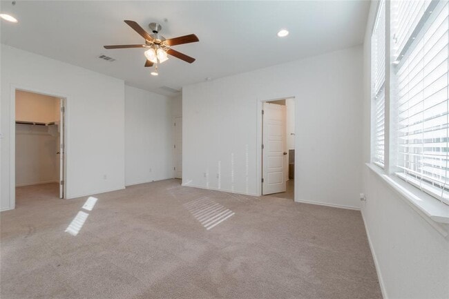 Building Photo - 1333 Terrace View Dr
