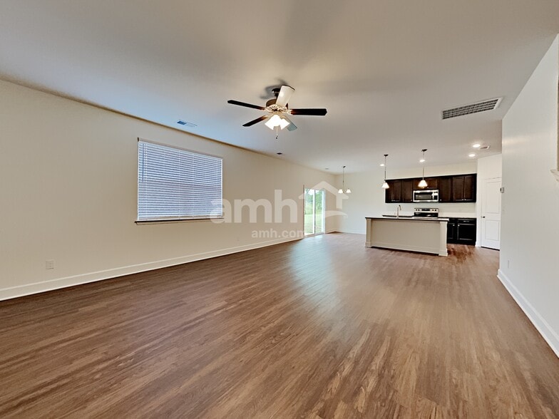 Building Photo - 4300 Spregan Way