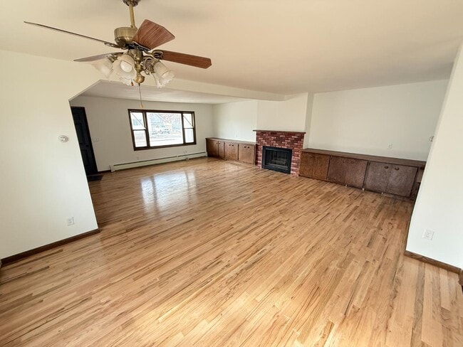 Building Photo - 615 Ogden St