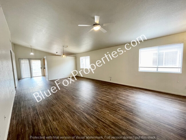 Building Photo - 3117 S Nastar Dr