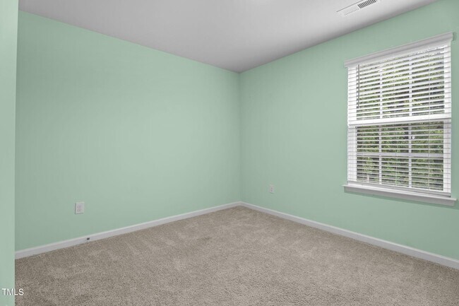 Building Photo - 132 Rockfall Wy