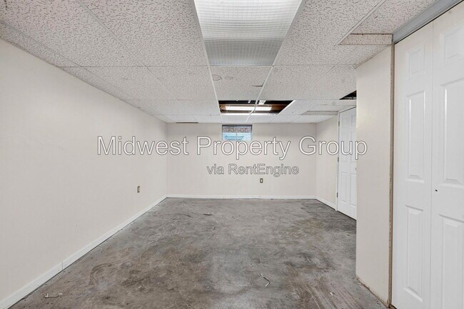 Building Photo - 370 Gerald Ave