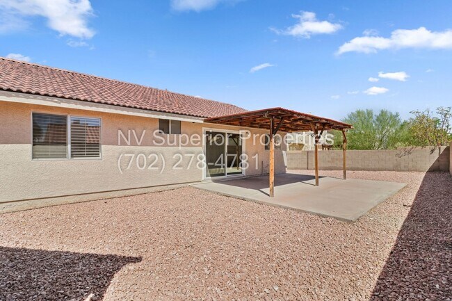 Building Photo - SW!! Spring Valley!! Single Story!!! Covered Patio!!! Fire Place!! Pet Friendly!!! Community Park...