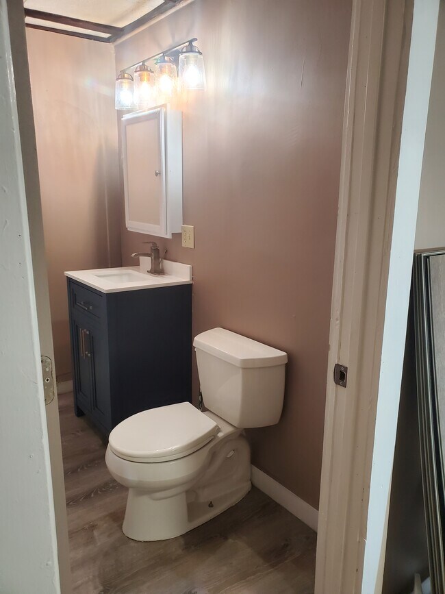 Building Photo - 9 Howe Ct