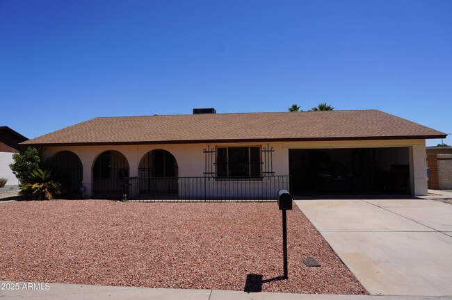Primary Photo - 3035 W Angela Dr