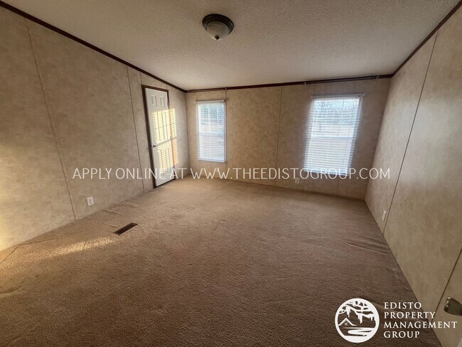 Building Photo - Charming 3-Bed, 2-Bath Country Home on 1.2 Acres – Near Bamberg & Orangeburg