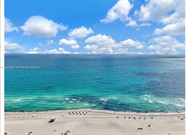 Building Photo - 5700 Collins Ave