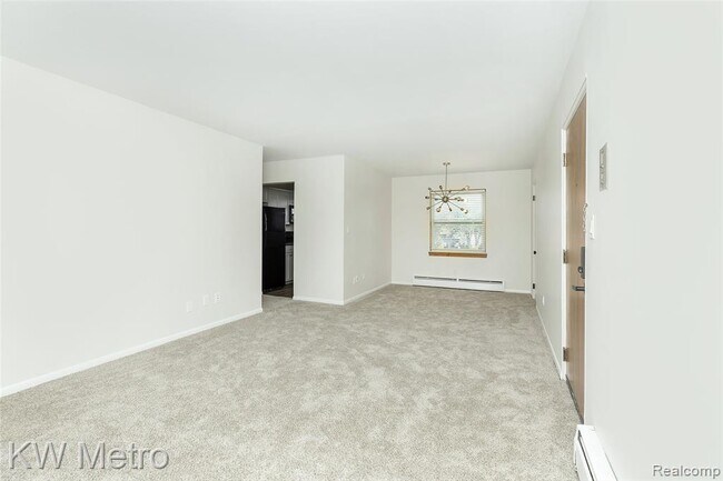 Building Photo - 3220 Shenandoah Dr