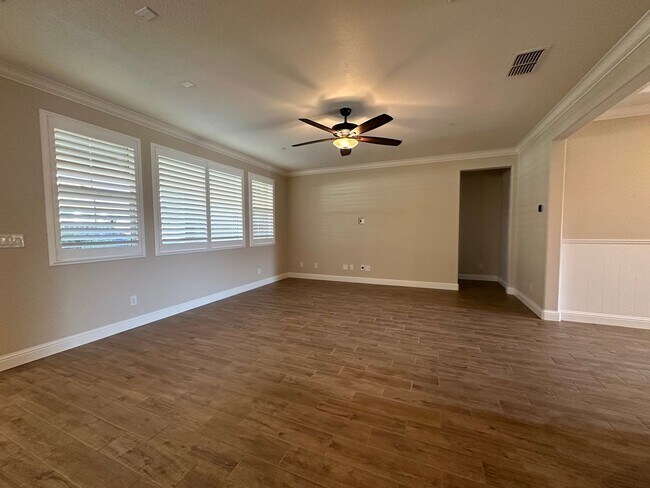 Building Photo - Impressive All Single Story 3 Bedroom, 2.5...