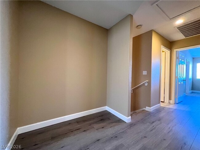 Building Photo - 5555 Leaning Oak Ave