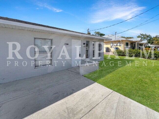 Building Photo - Cold Outside, Cozy Inside – Winter-Ready Fort Myers Renovated 3BR/2BA Duplex with a New HVAC...Yu...