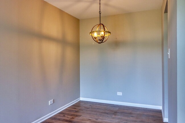 Building Photo - 364 Grissom Ct