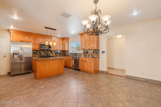 Building Photo - 2117 Hurles Ave