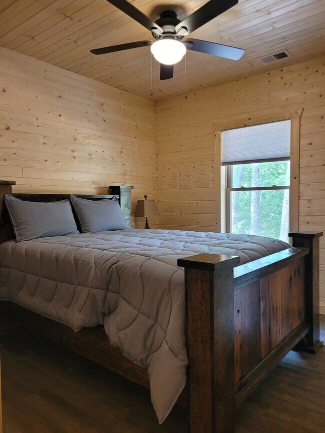 Building Photo - Beautiful Brand New 2bd Cabin in Trade, Tennessee