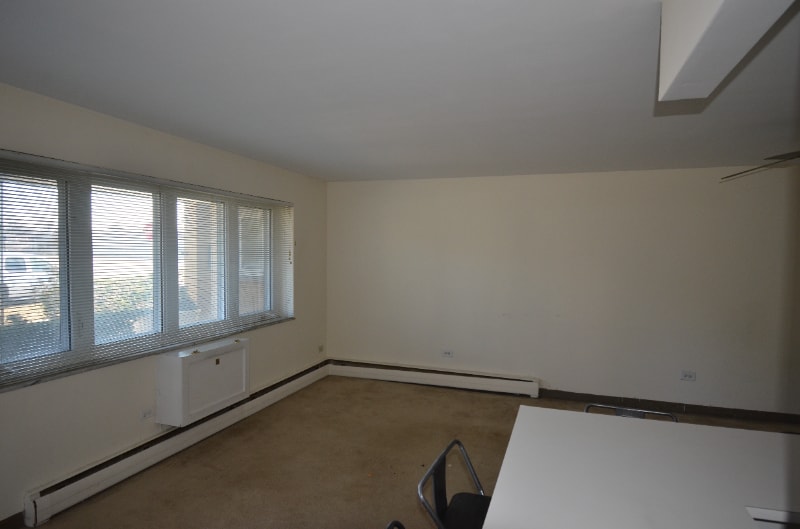 Building Photo - 2032 Linden Ave