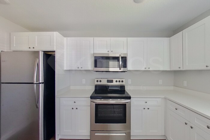 Building Photo - 104 Cottage Grove Rd