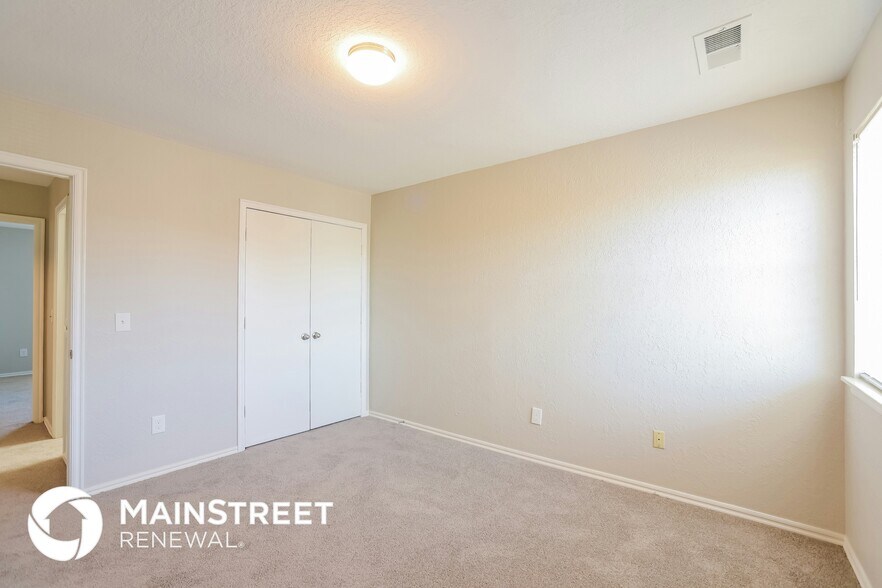 Building Photo - 2604 Briarcliff Dr