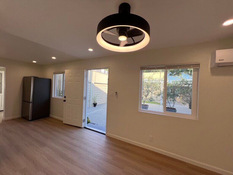 Sun Drenched Living Room - 8932 Krueger St