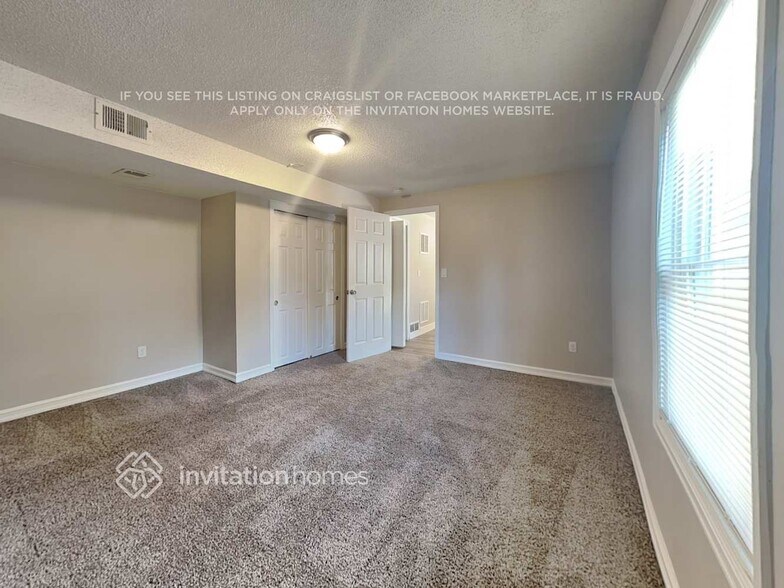 Building Photo - 18290 E Hampden Pl